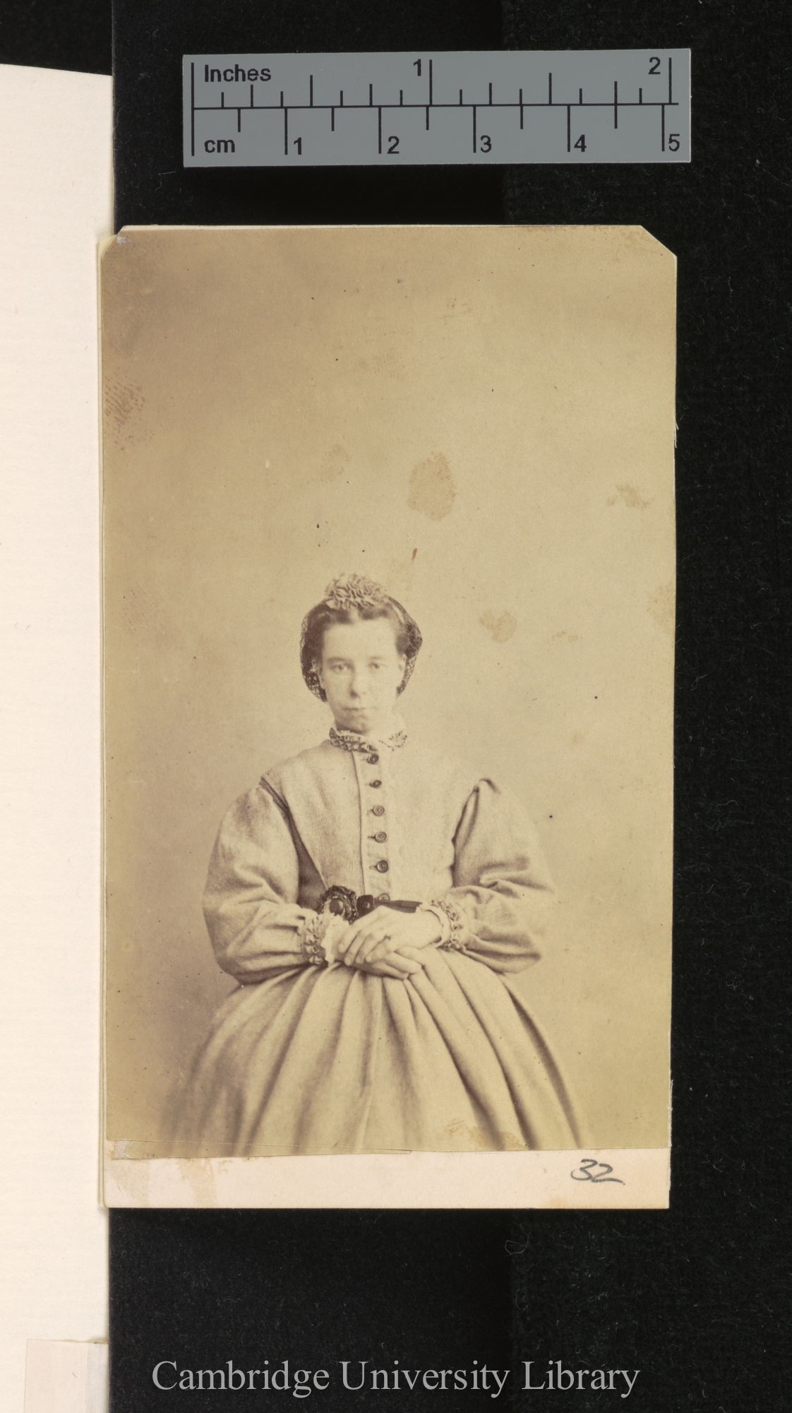 Photo of [unidentified woman] taken by West Riding Asylum, Wakefield