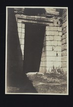 Atreus: doorway viewed from south side of dromos