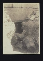 Atreus: &#39;Big stone&#39; excavation, south wall, image 1