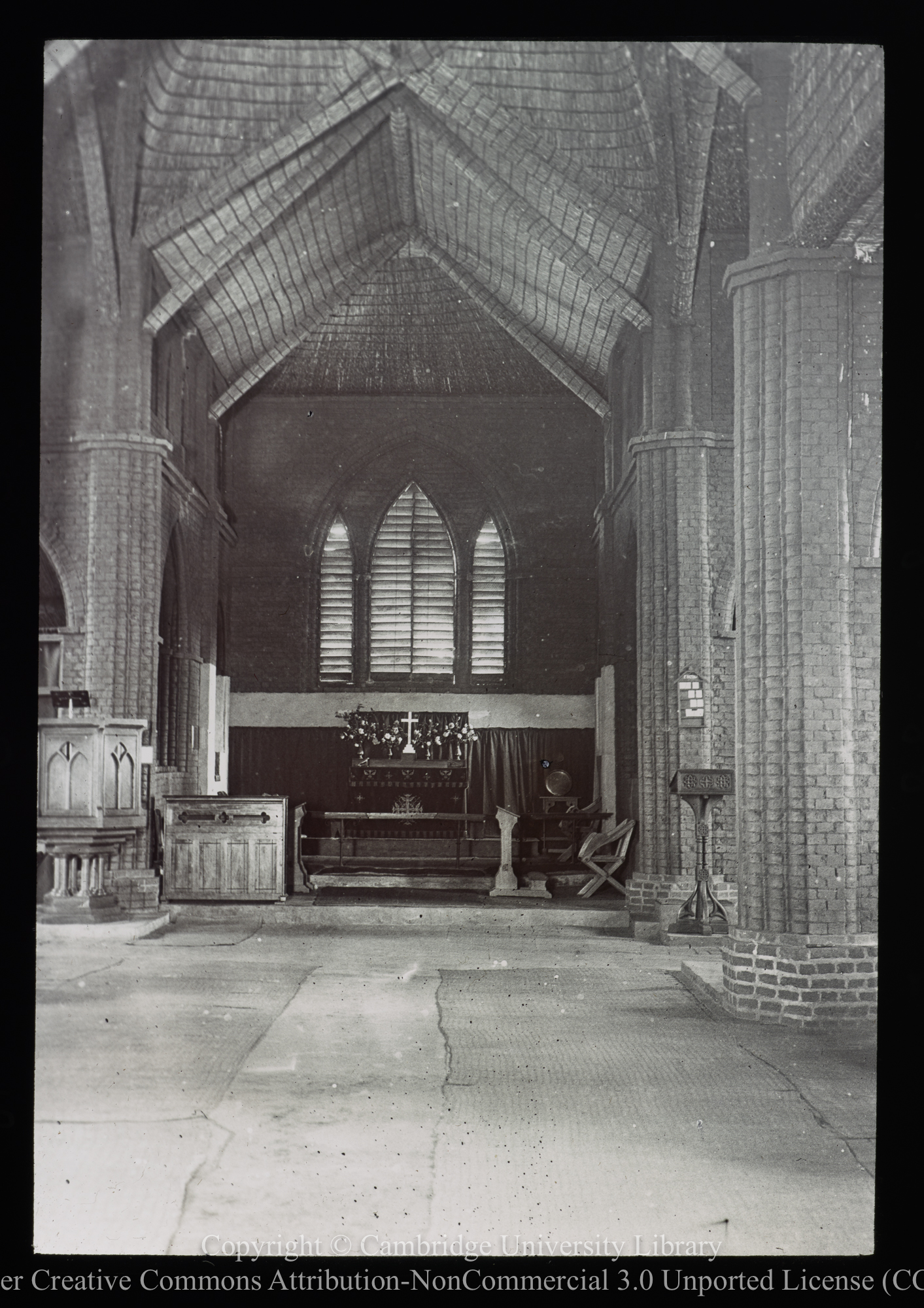 Toro Church interior, 1903 - 1947