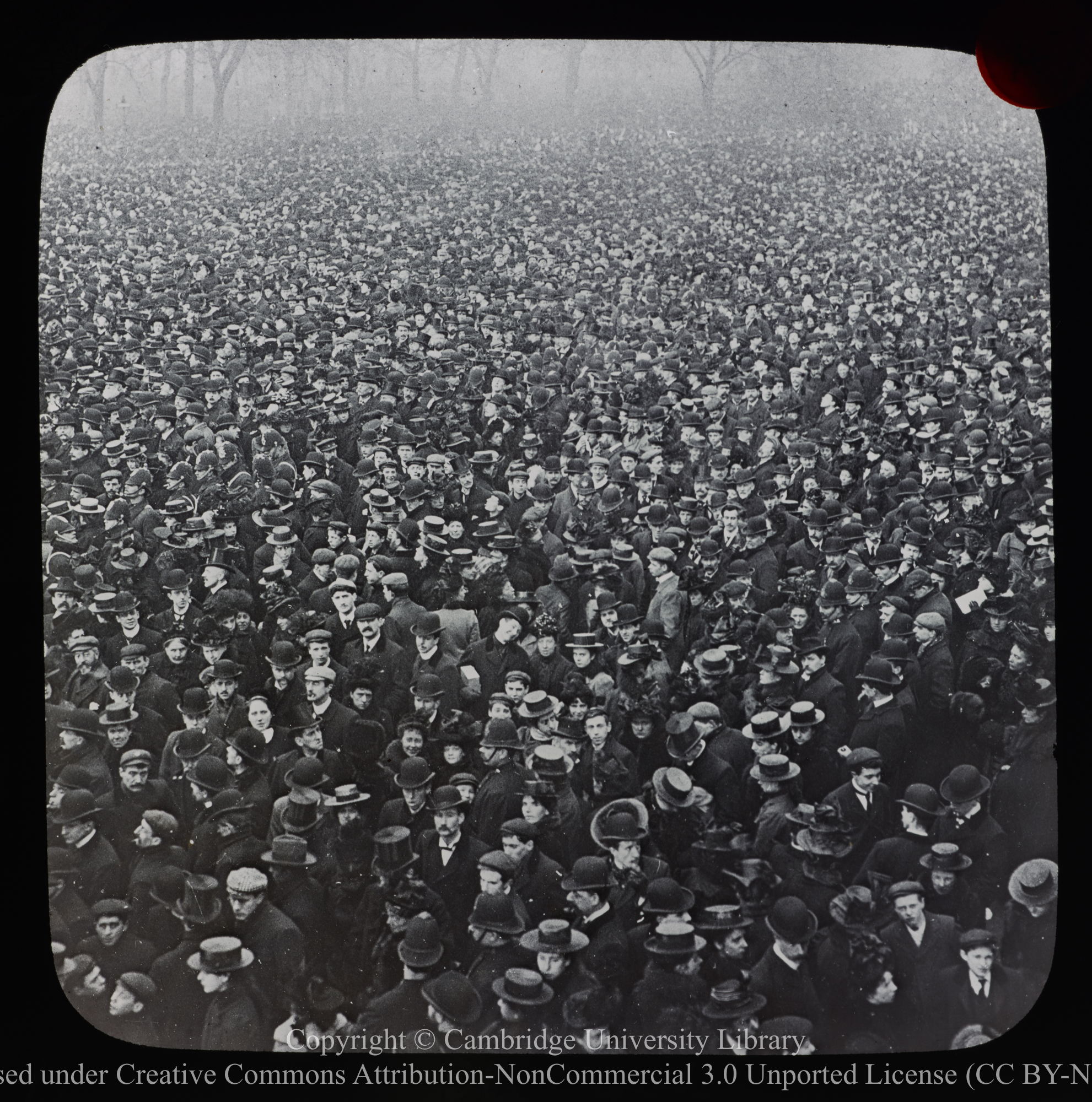 The crowd&#39;, apparently in London, perhaps Hyde Park, 1892 - 1914