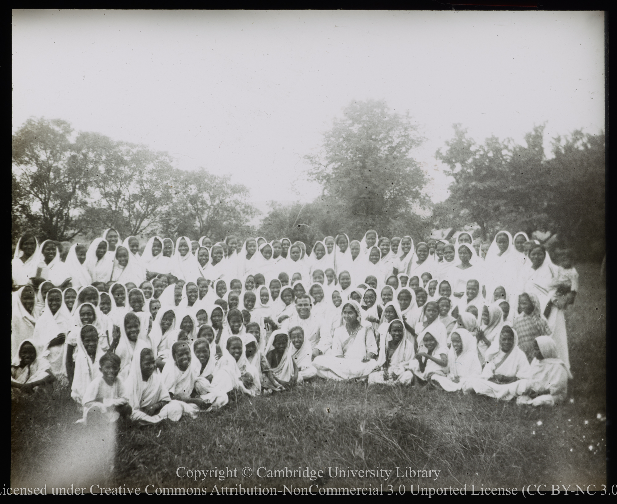 Girls and staff, Barharwa School, 1900 - 1930