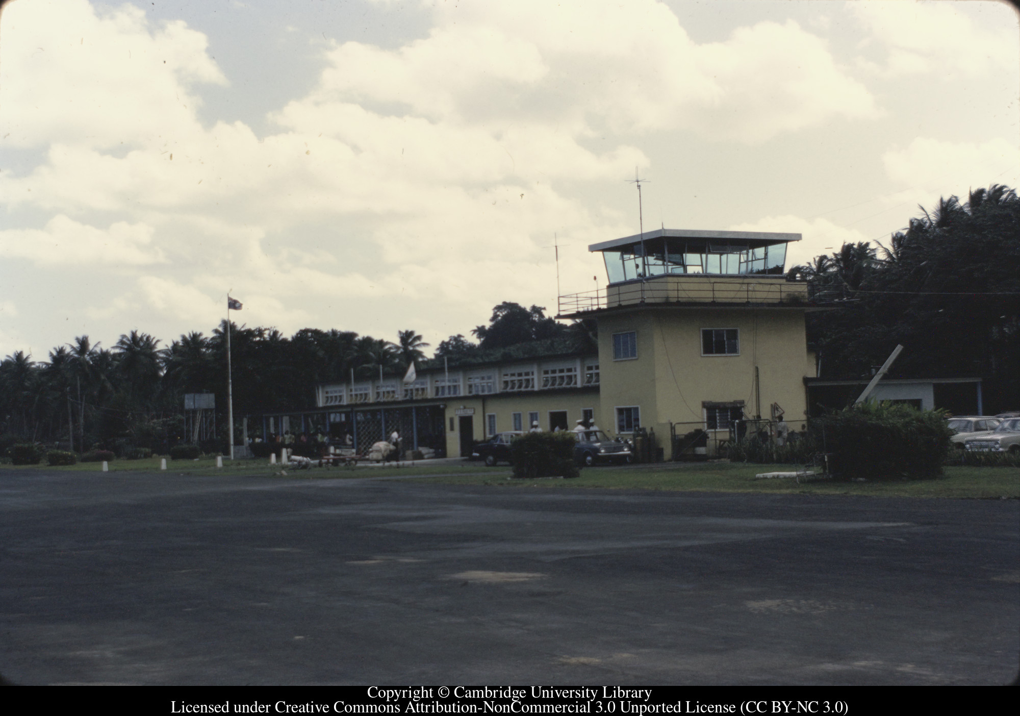 Melvill [i.e. Melville] Hall Airport, 1971-02